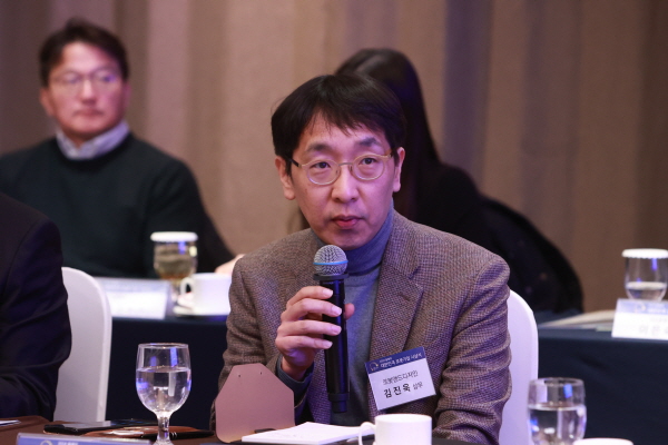 ▲바카라 게임 사이트앤드디자인김진욱상무