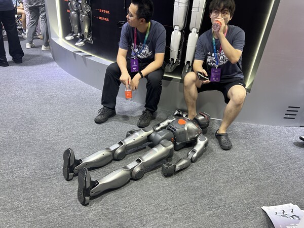 ▲ 슬롯 머신 돈 따는 꿈도 피곤하면 쉬어야해!