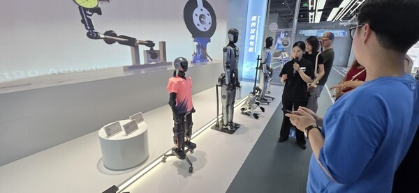 ▲휴머노이드 미미카지노 전시 공간