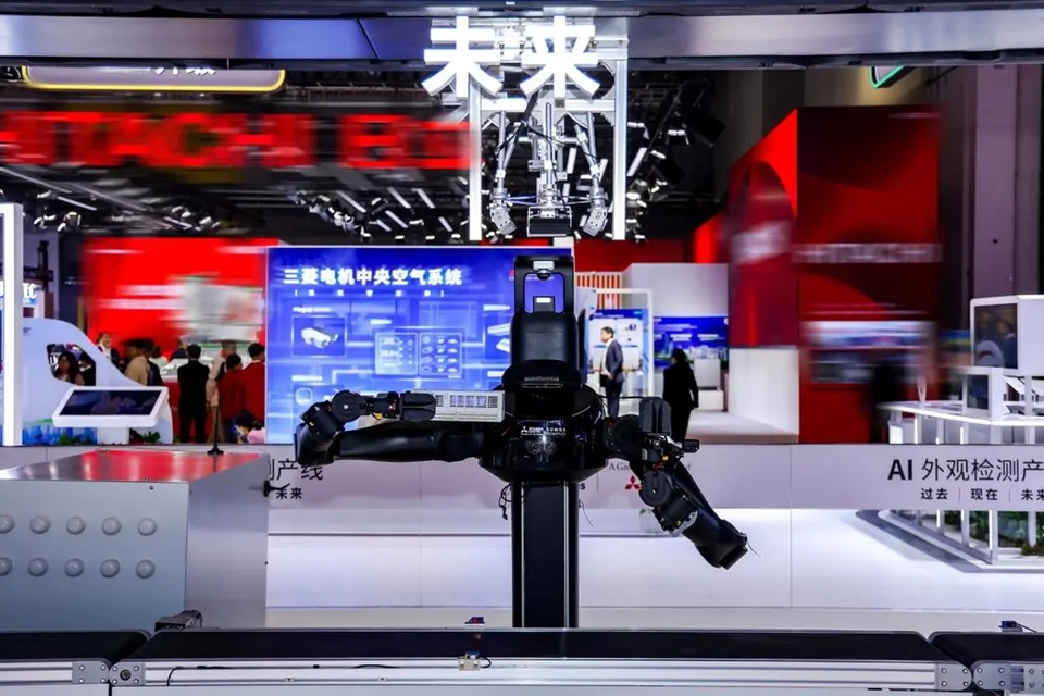 中 루모스-日 미쓰비시, 공동 개발 검측 로봇 공개 - 뉴스 썸네일 이미지