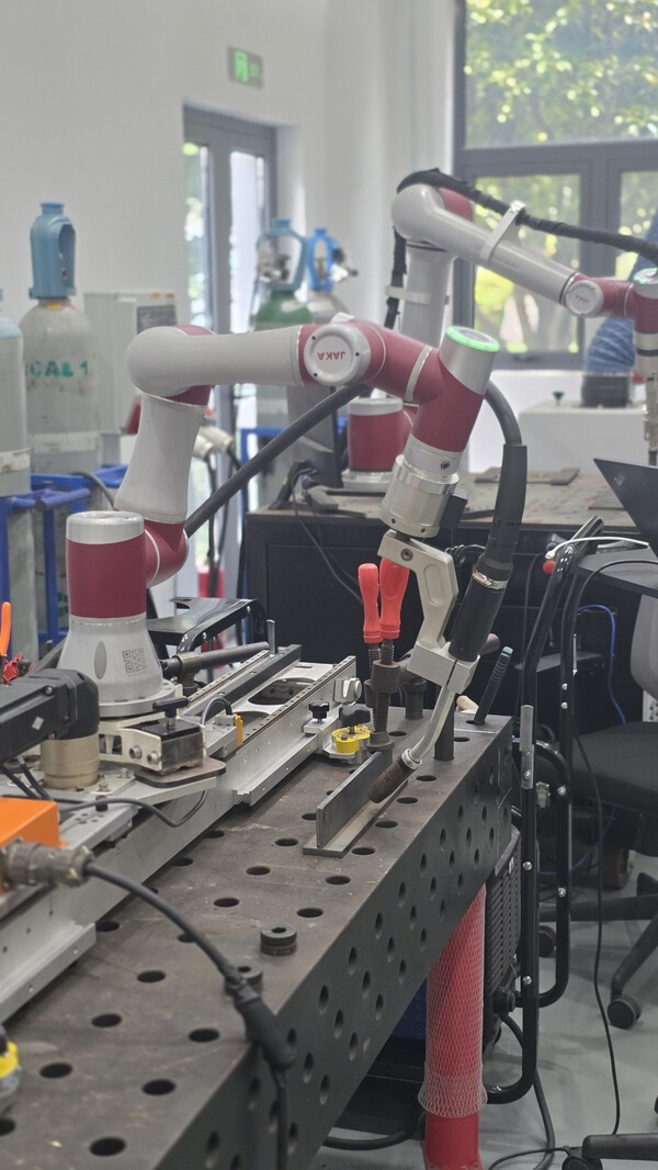 ▲자카의 용접 사이다카지노 기술. 선박 제조 공정 등에 활용된다. (사진=사이다카지노신문)