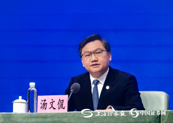 中 상하이시 “5년 내 '10만대 휴머노이드 로봇' 공장 투입”