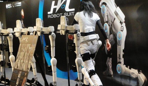 ▲일본 슬롯사이트은 10년 전에 할(HAL) 웨어러블 디바이스를 만들었다. (사진=슬롯사이트)
