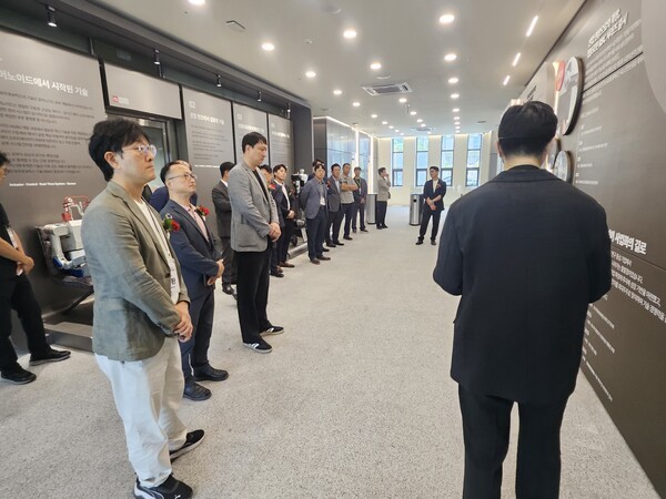 ▲세종 신사옥 1층 로비에는 레인보우로보틱스의 역사를 살펴볼 수 있도록 꾸며놓았다. (사진=바카라사이트신문)