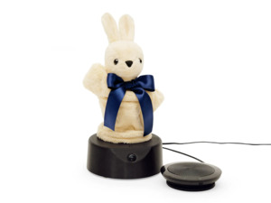 日 브이스톤, 탁상형 인형 로봇 ‘쿠루미짱’ 출시