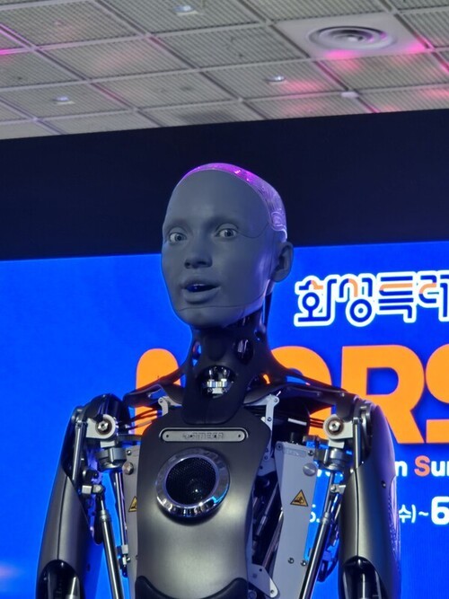 휴머노이드 섀도 어 슬롯 강화 '아메카' 전시한 'MARS 2025' 이모저모